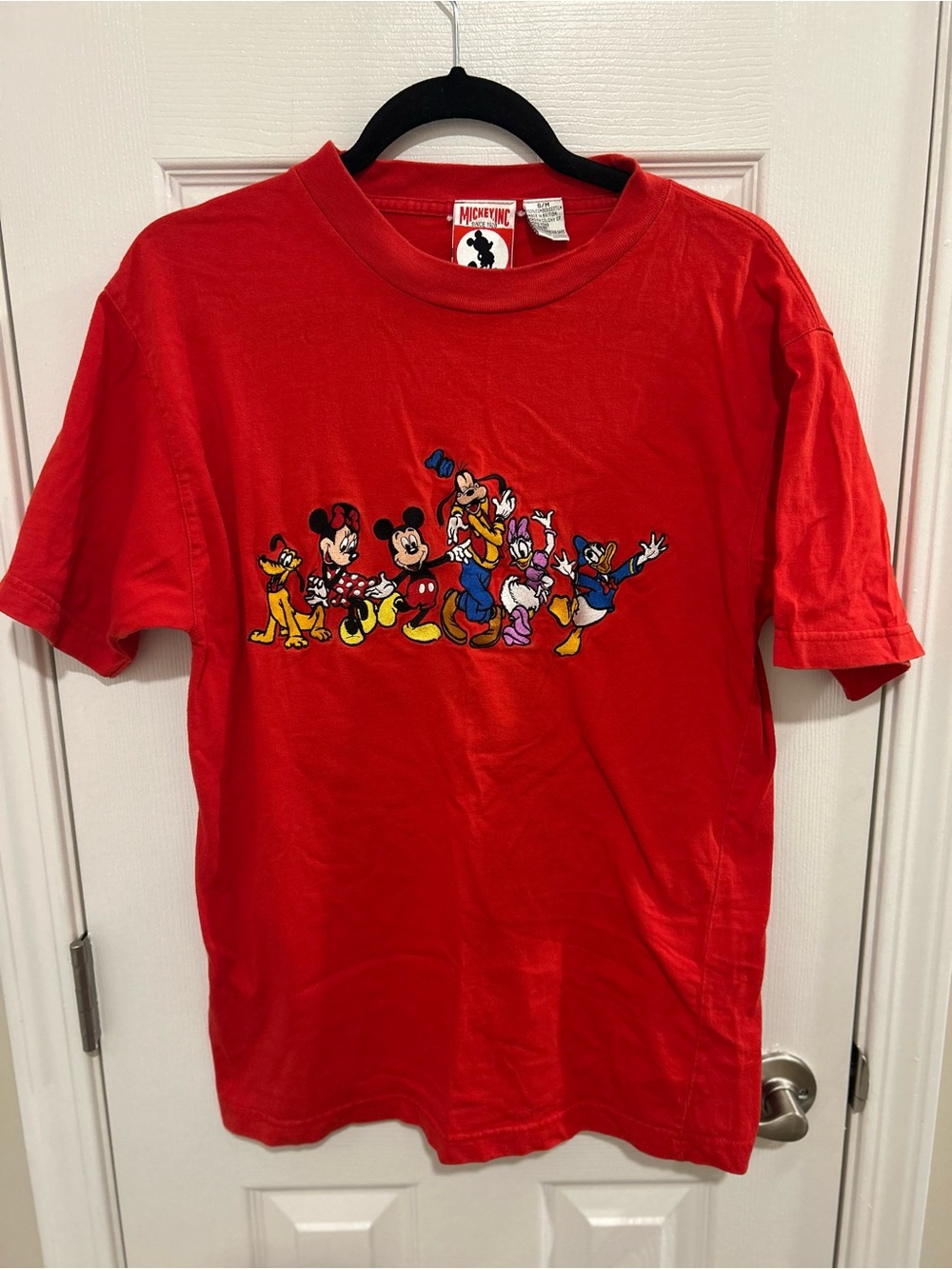 VTG 90s Mickey Inc Red Mickey Mouse Characters Embroidered Short Sleeve Tee S/M
